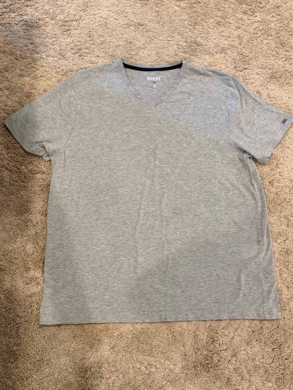 RHONE Light Heather Gray V‑Neck Short Sleeve Tee